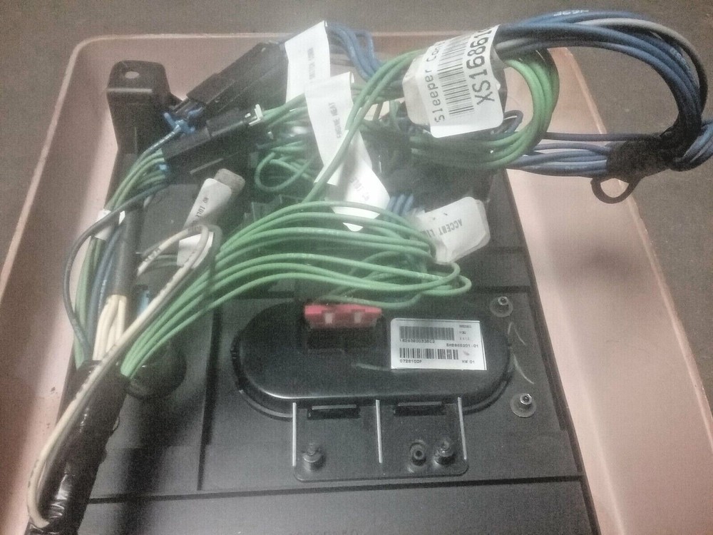 INTERNATIONAL PROSTAR SLEEPER CONTROL PANEL XS168610