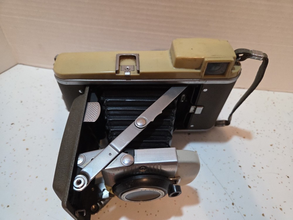 Polaroid Land Camera Model 80B - Untested AS IS CONDITION