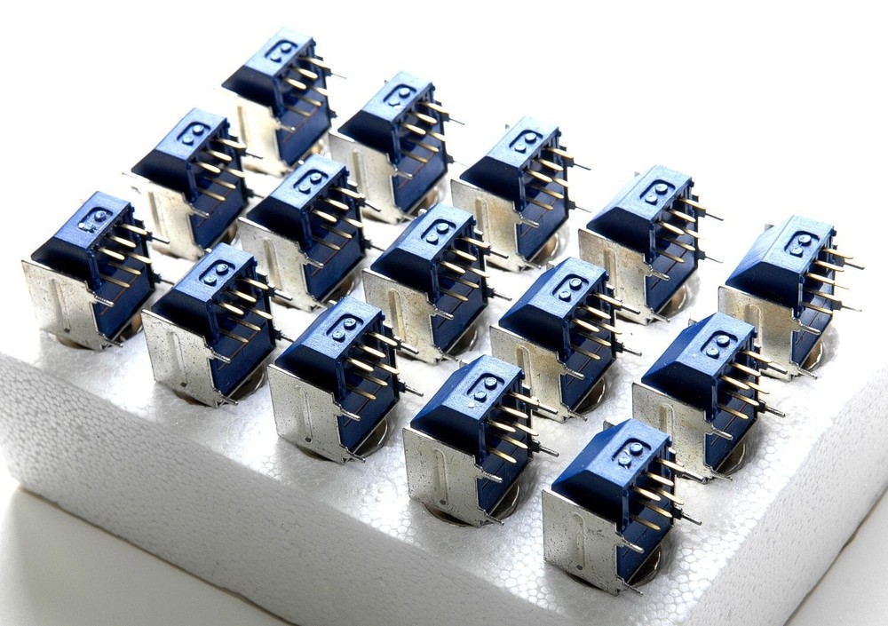 (2) AlcoSwitch 10 Position Rotary Switch BCD Complement Output, Right Angle NEW.