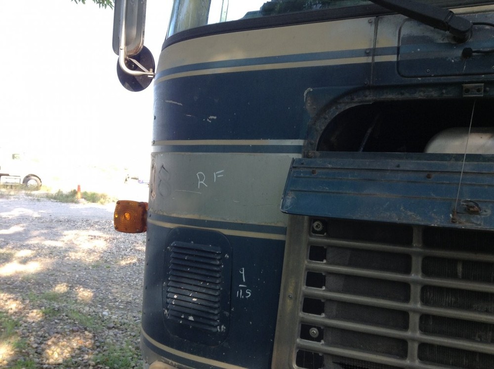 International 9670 ALUMINUM FRONT CORNER Panel