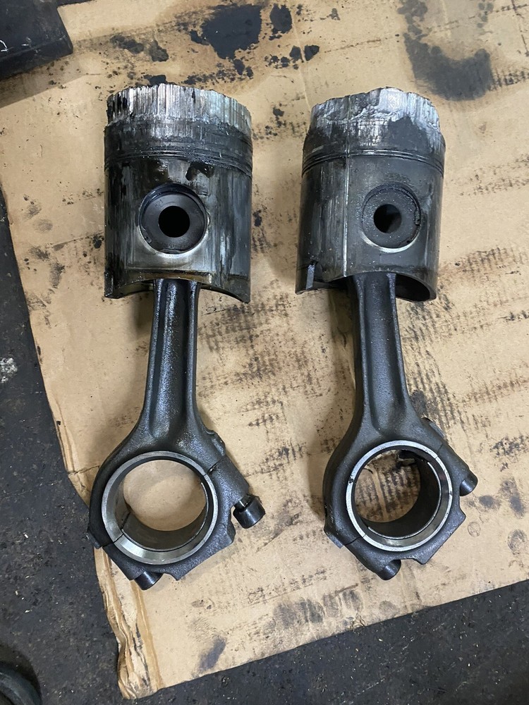 Mack E5 Connecting Rod (1) ML6E25-26