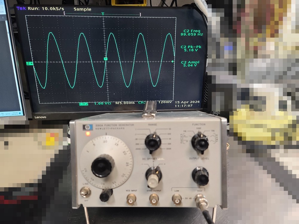 Hewlett Packard 3310A Function Generator