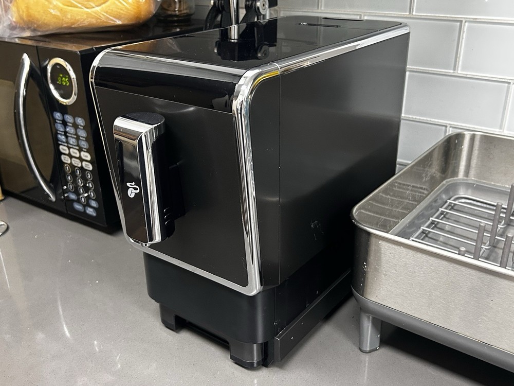 Tchibo ESPERTO Caffè 1.1 Fully Automatic Coffee Maker Bean to Brew