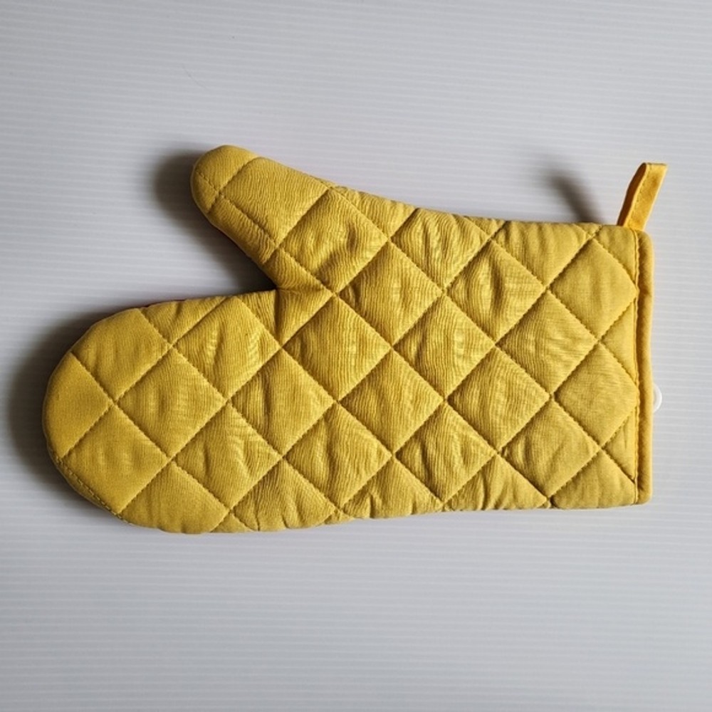 Pineapple Oven Mitt
