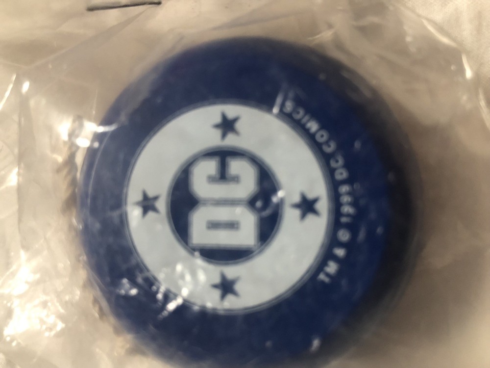 Unopened Promotional DC Comics Yo-Yo With String Blue