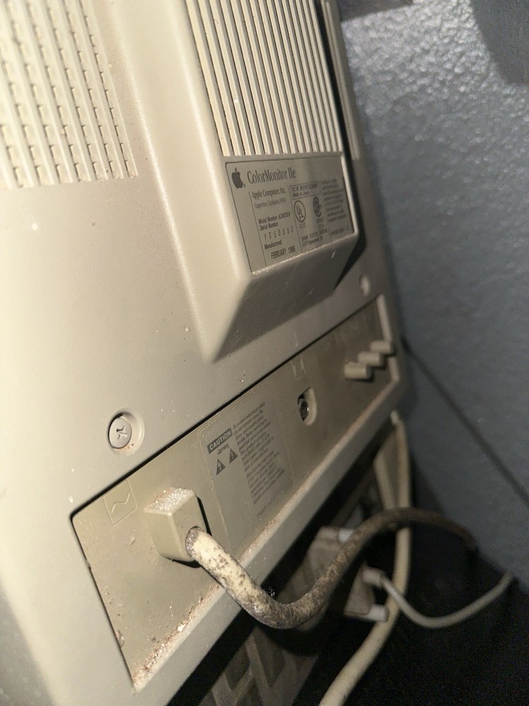 Apple 2e Vintage Desktop Computer