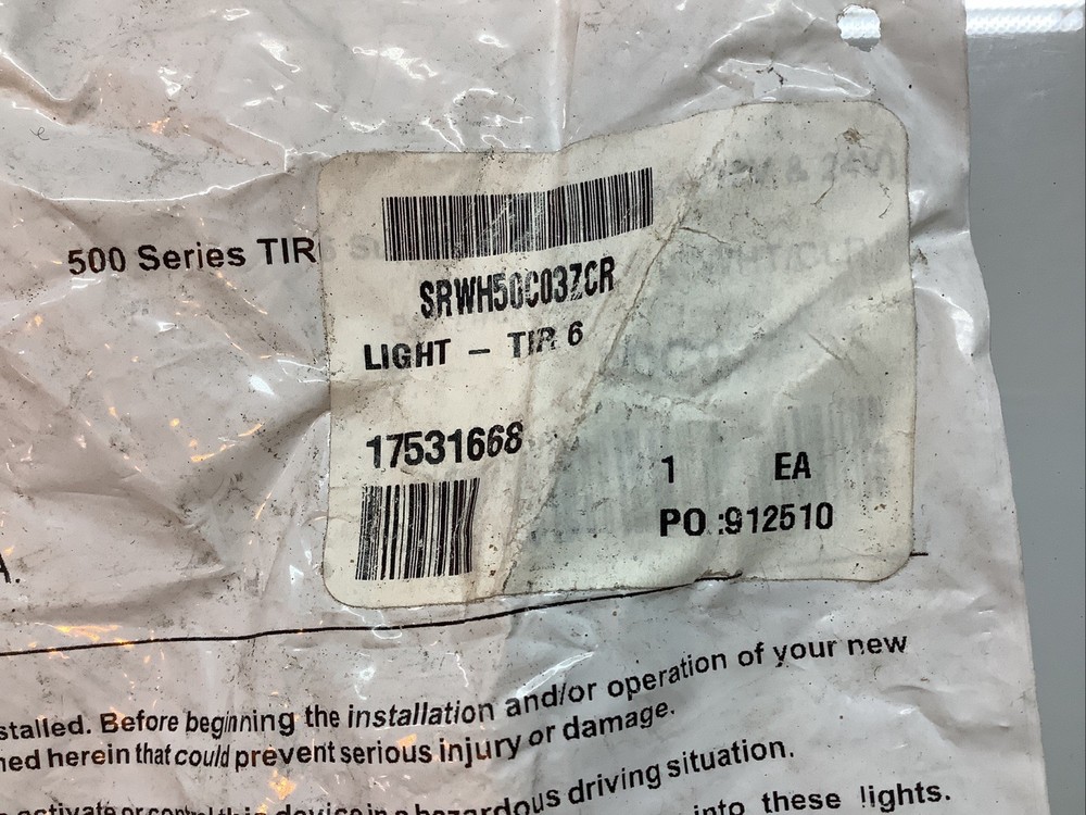 Whelen 500 led Strobe Light And Frame (White)