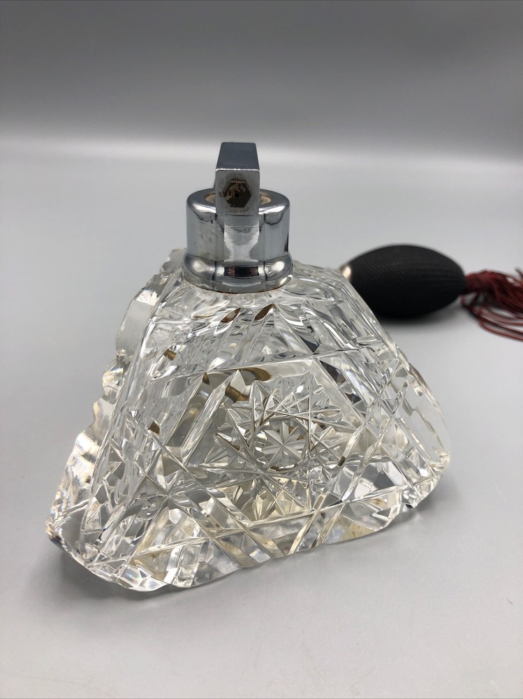Clear Pyramid Deep Cut Crystal Bottle with Atomizer 4 1/4" Pyramid