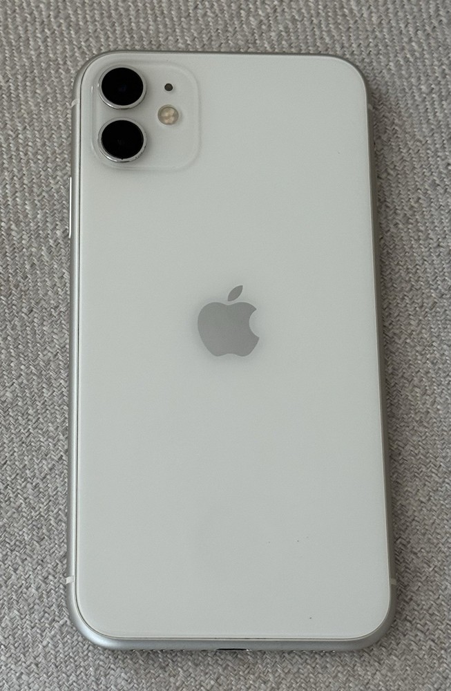 Apple iPhone 11 64GB White