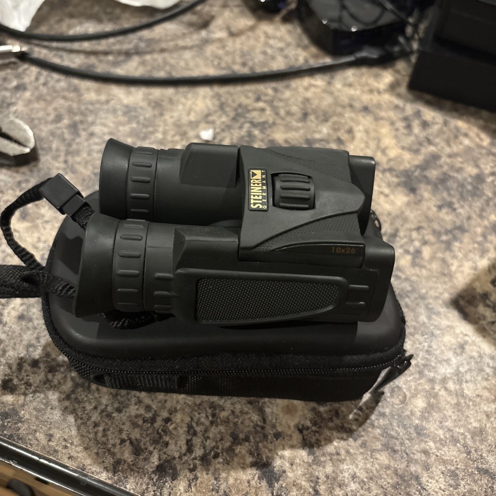 Steiner Predator Pro 10x26 Binoculars