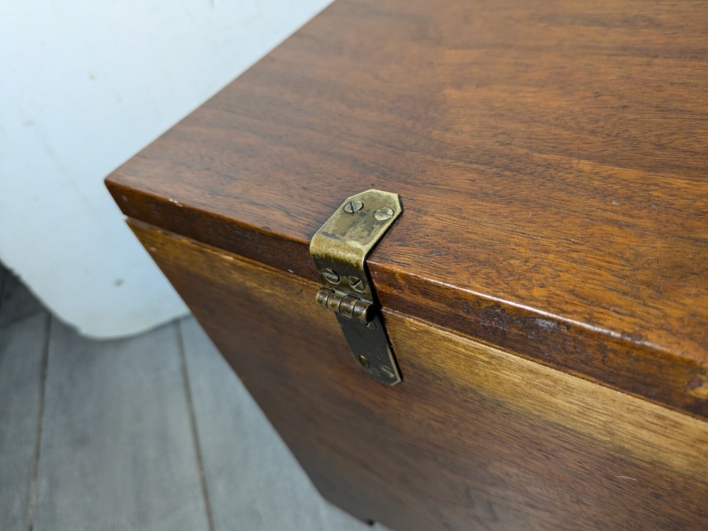 Antique Rustic Solid Wood Carpenter Tool Storage Box Chest Trunk with Lid N65