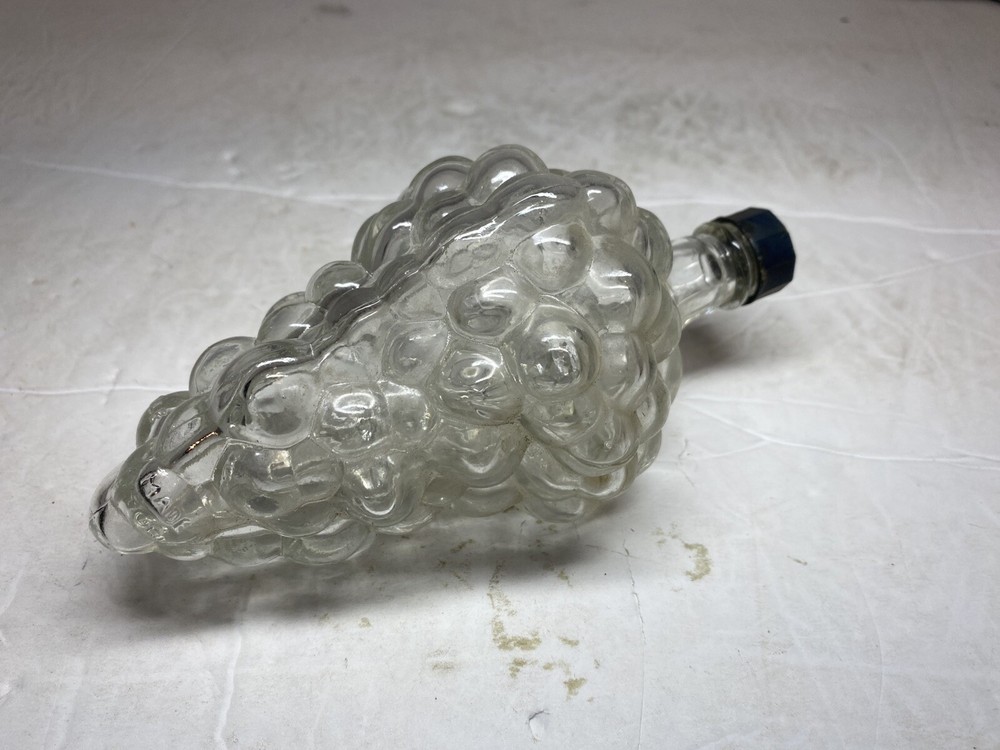 Grape Cluster Shaped Clear Bottle 10 sided cap Excellent condition 8 oz