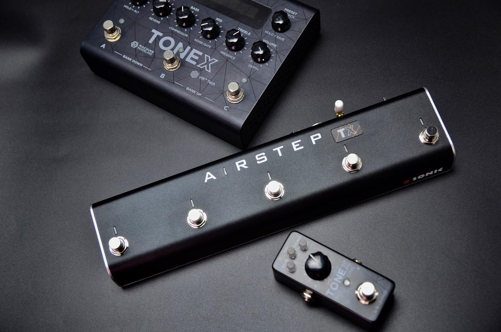 AIRSTEP TX Footswitch 2 Control Modes, 2 Expression Inputs, App Customization