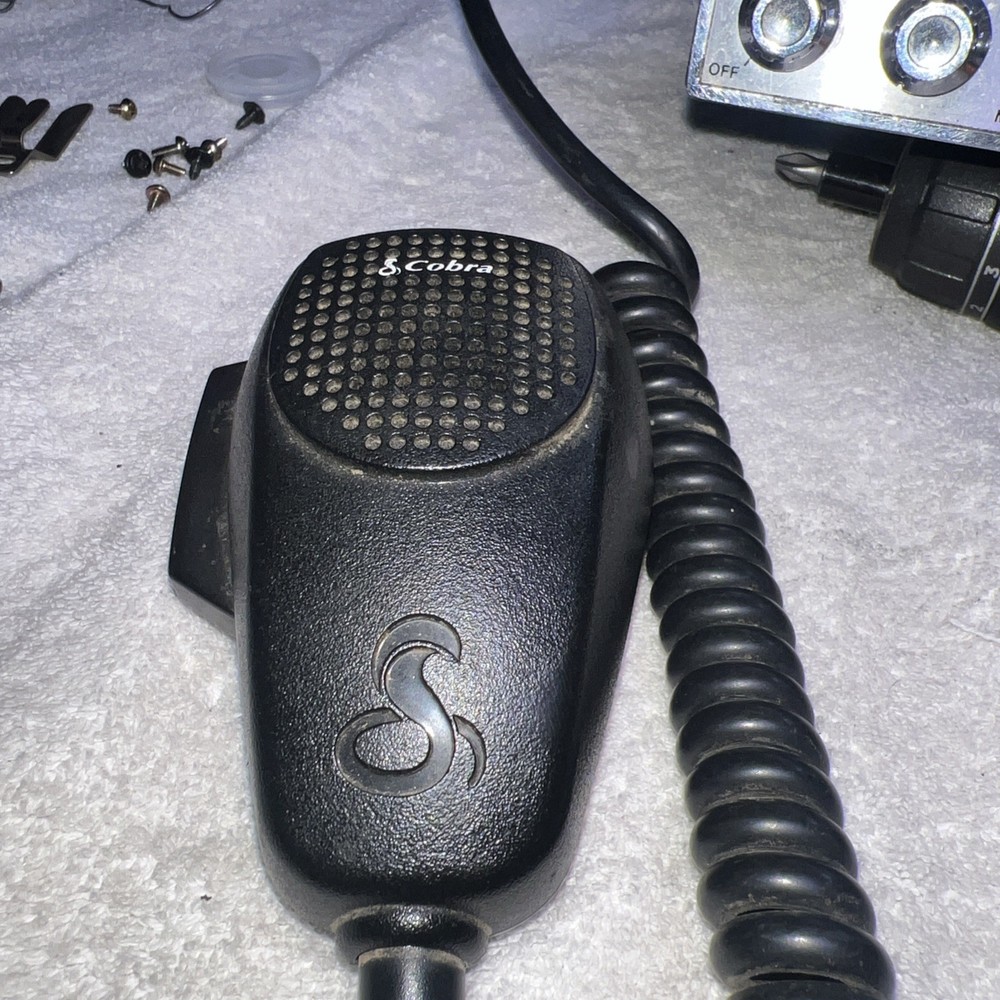 Cobra 29 Ltd Side Mic - Please watch Video