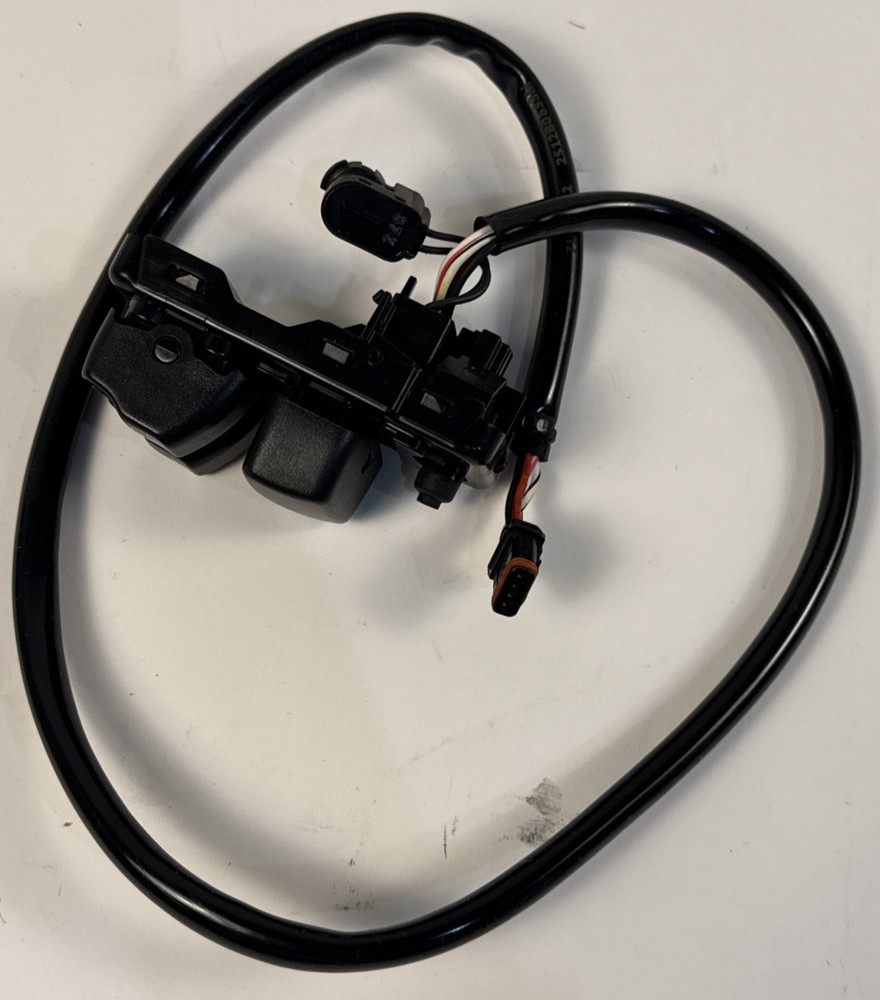 HARLEY DAVIDSON GENUINE LEFT HANDLEBAR SWITCH CONTROL ASSEMBLY 71500132