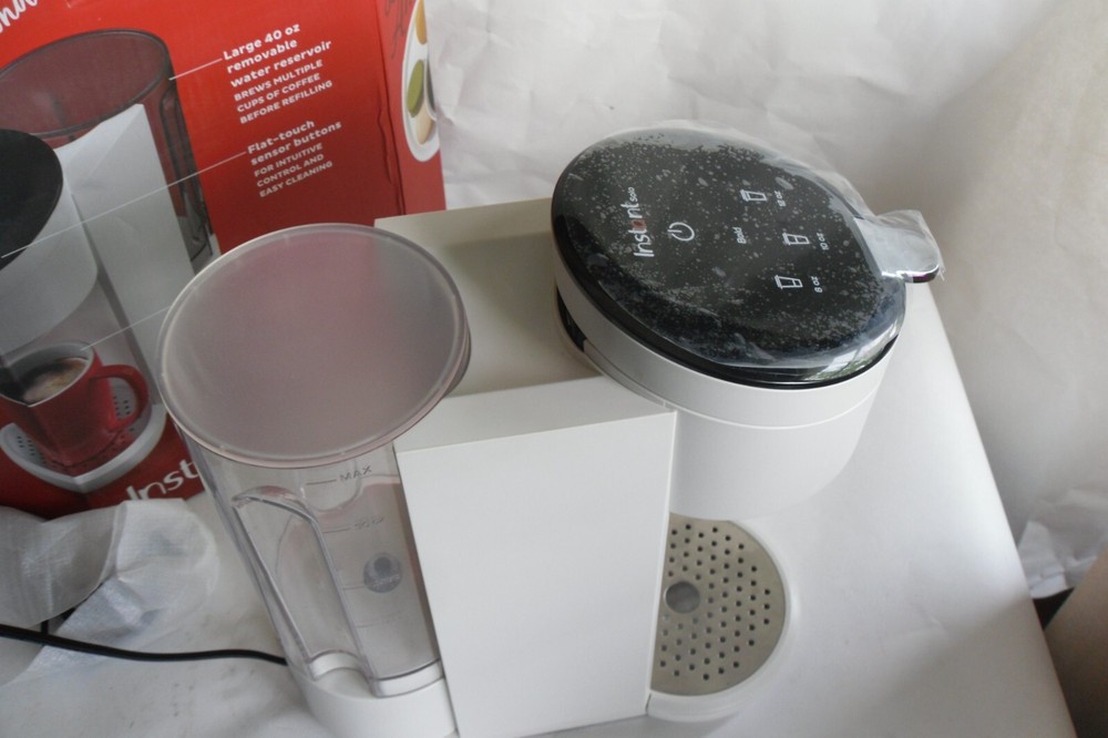 Instant Solo Coffee Maker K-cup or Ground, White