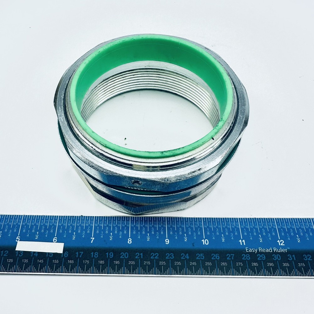 4" Threaded Hub insulated end, metallic rigid