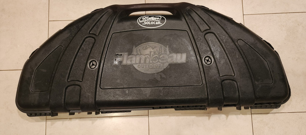 Mathews Drenalin Compound Bow 28"/60# Solocam, Hard Case, Accessories