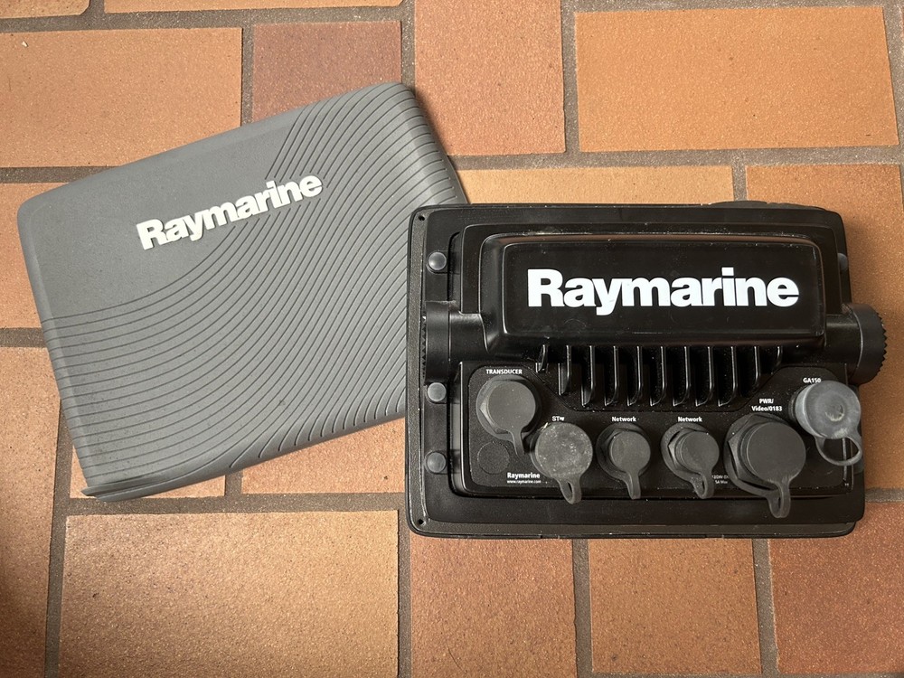 Raymarine A98 E70234