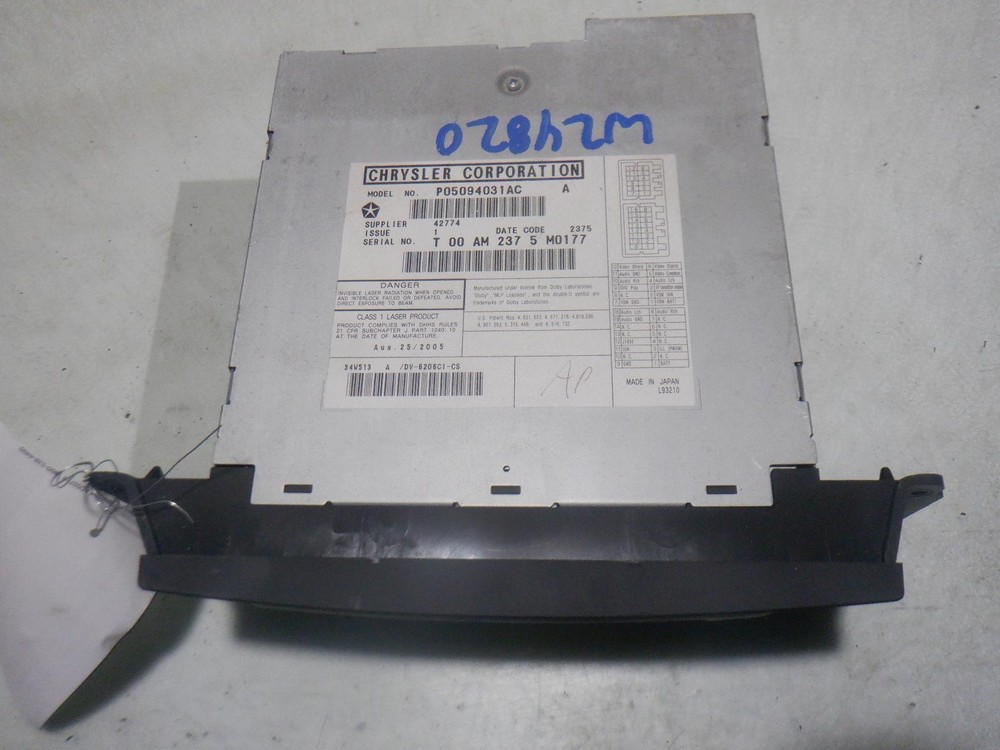 06 CHRYSLER PACIFICA Info Screen 5094031Ac
