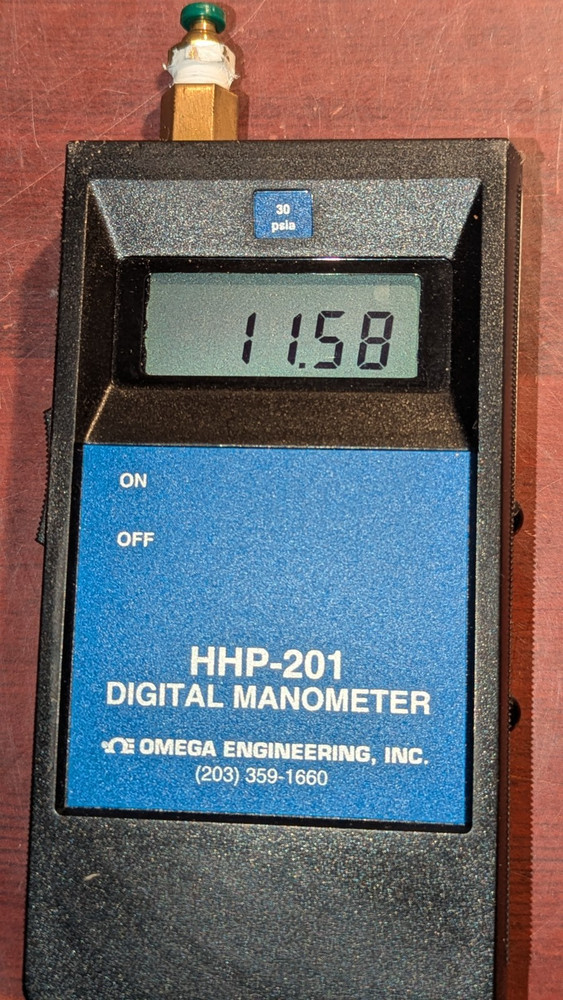 Omega Engineering HHP-201 Digital Manometer