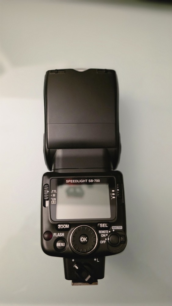 Nikon SB-700 Speedlight Flash