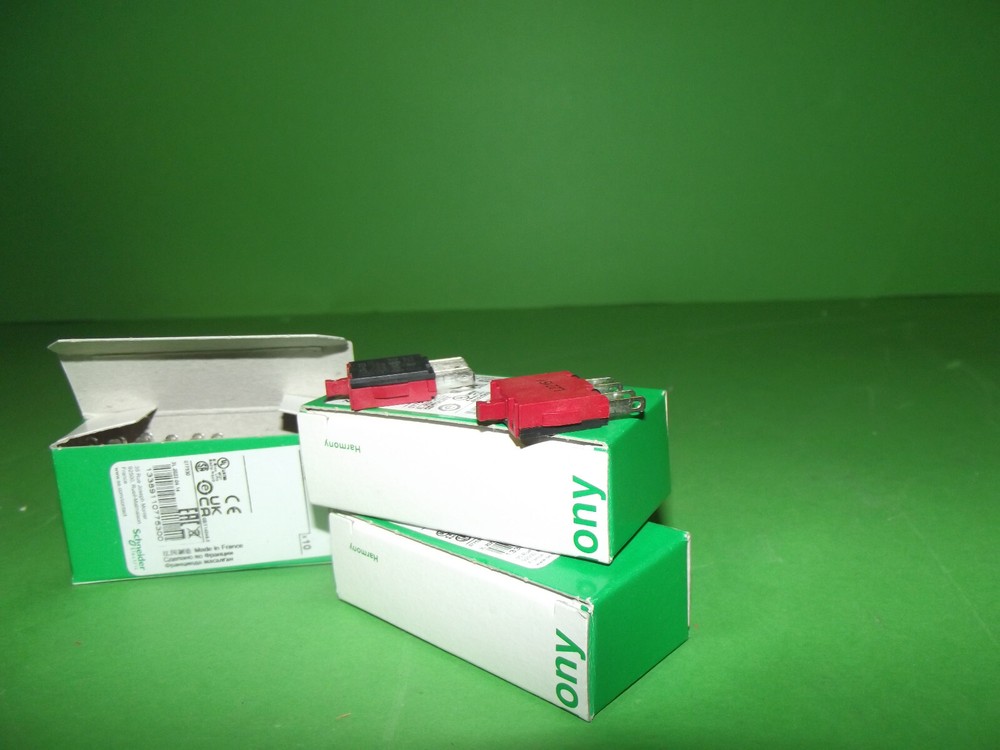 Schneider Electric ZB6 E2B 10 pcs in box .