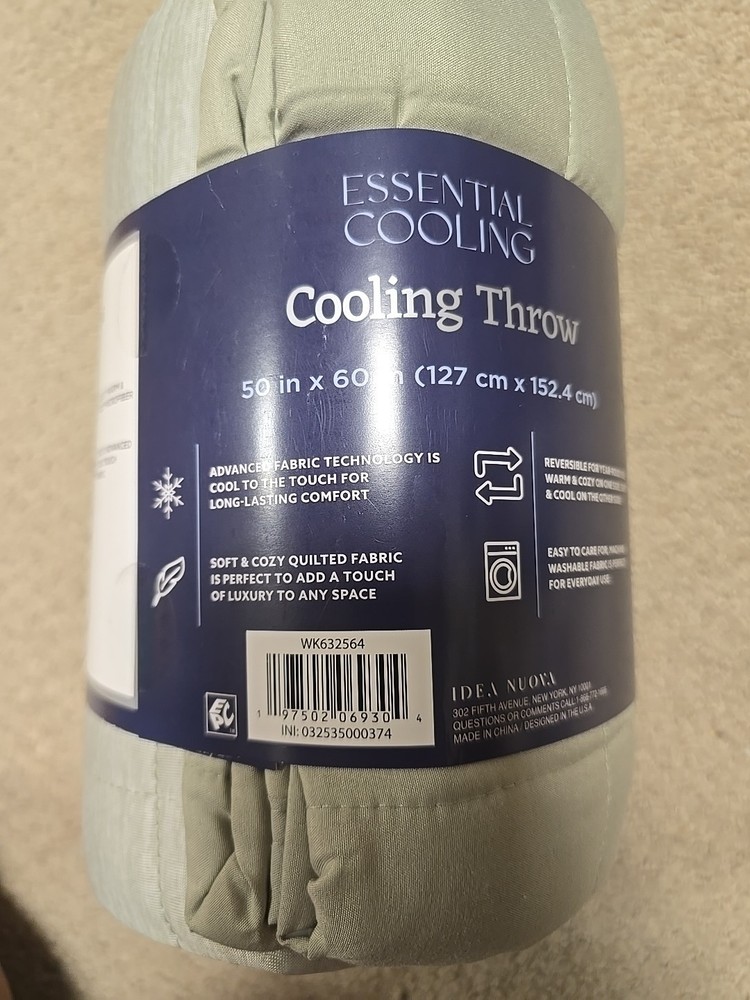 Essential Cooling Throw for All Seasons, Green, 50" x 60"