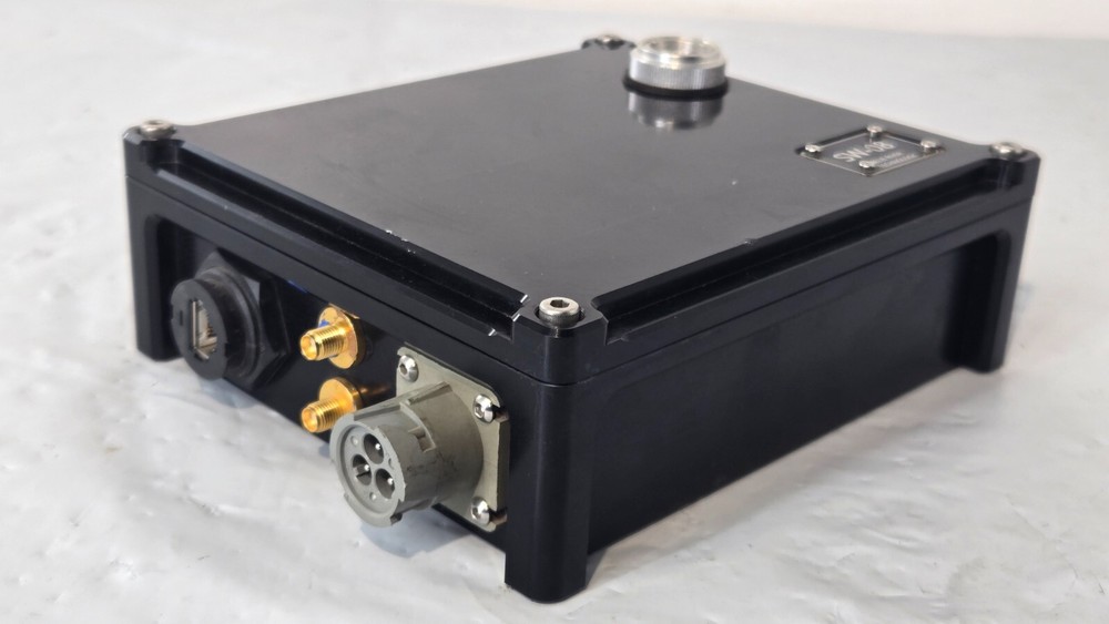 SW-08 BLUE RIVER TECHNOLOGY WITH CABLES