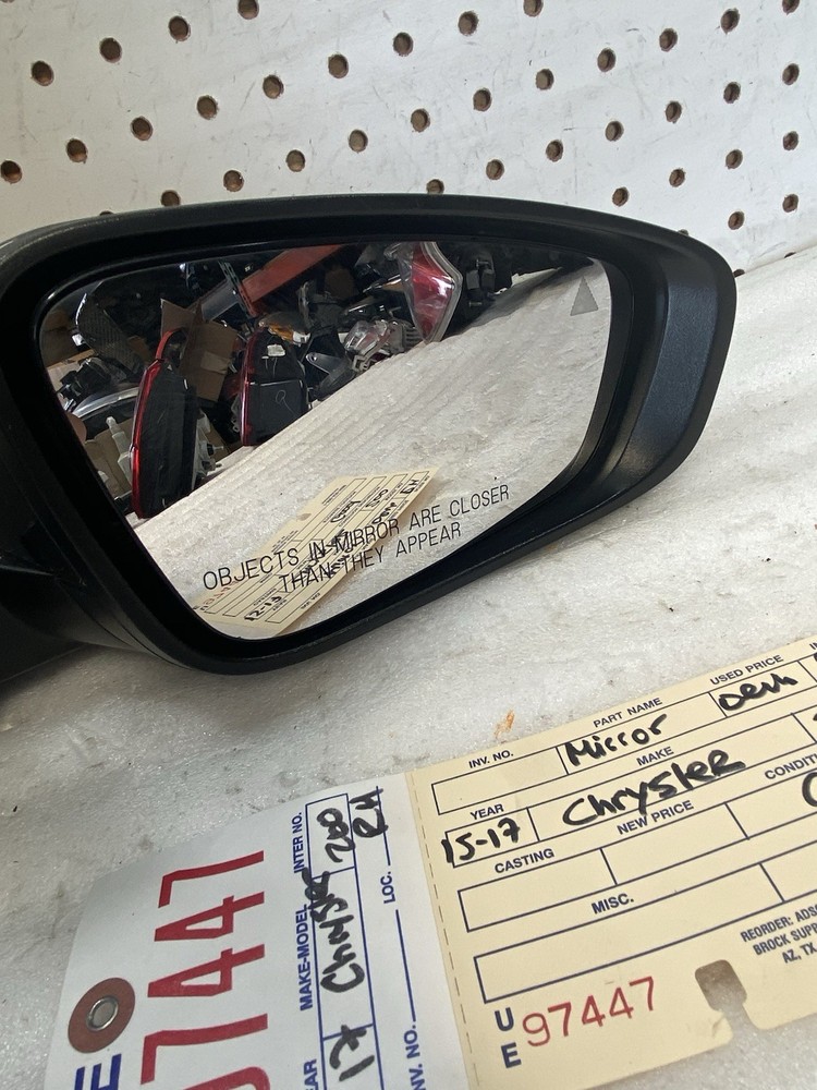 2015 2017 CHRYSLER 200 RIGHT SIDE DOOR MIRROR OEM
