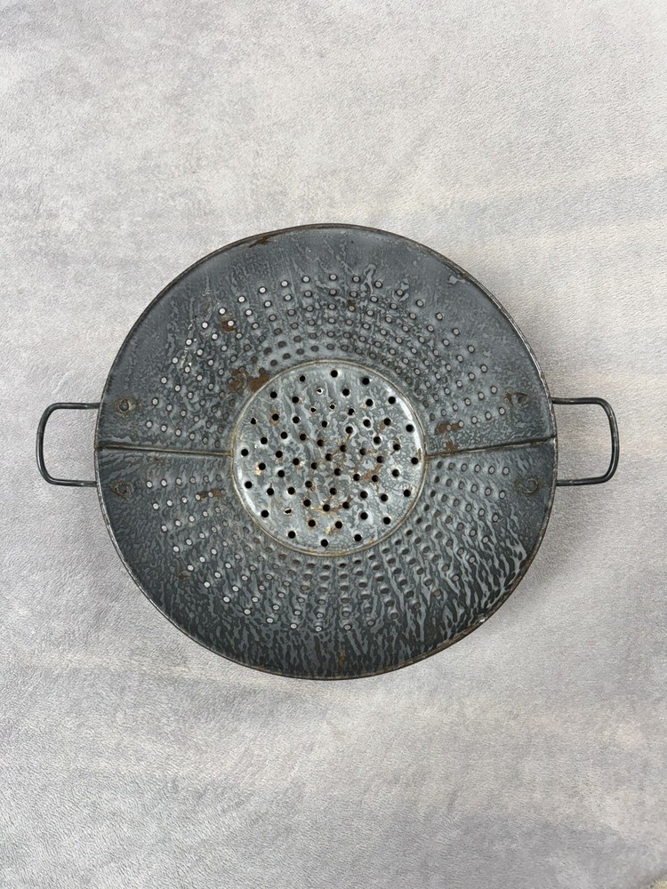 Vintage Graniteware Enamel Strainer Kitchen Colander Bowl w/ Primitive Handles