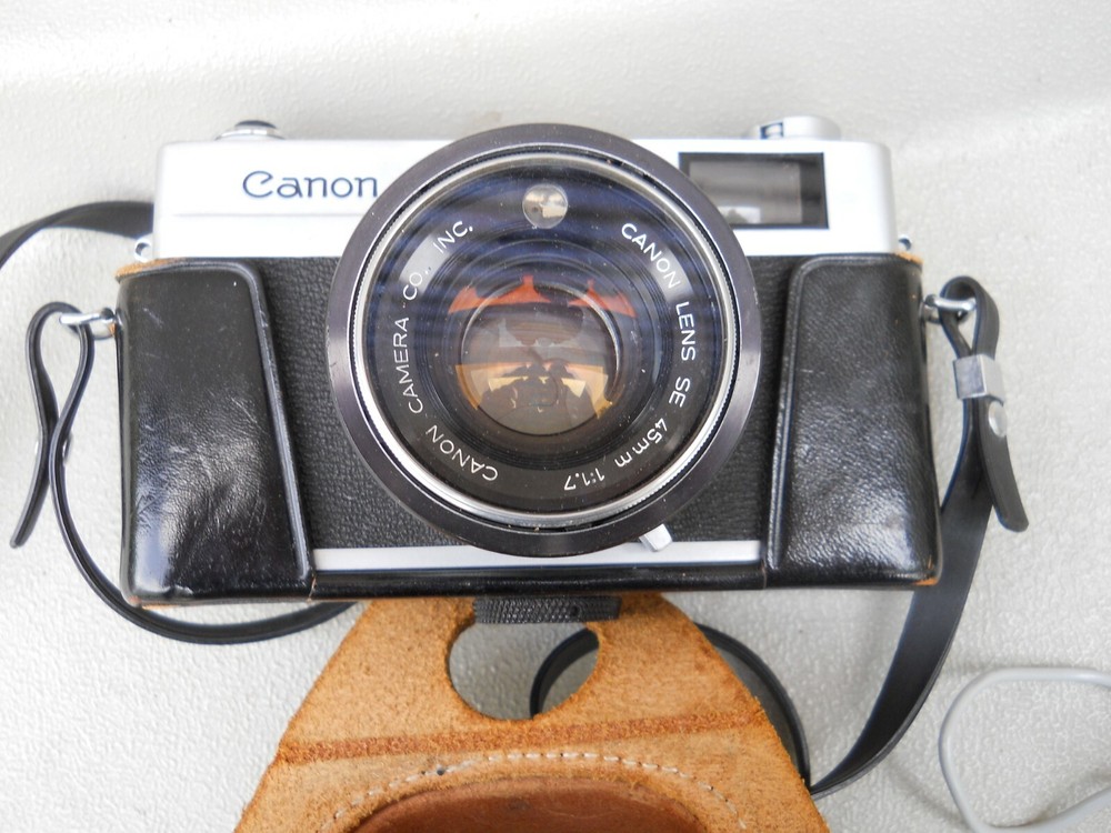 Canon Canonet S 35 mm Camera W/J-3 Flash Leather Camera Case Untested