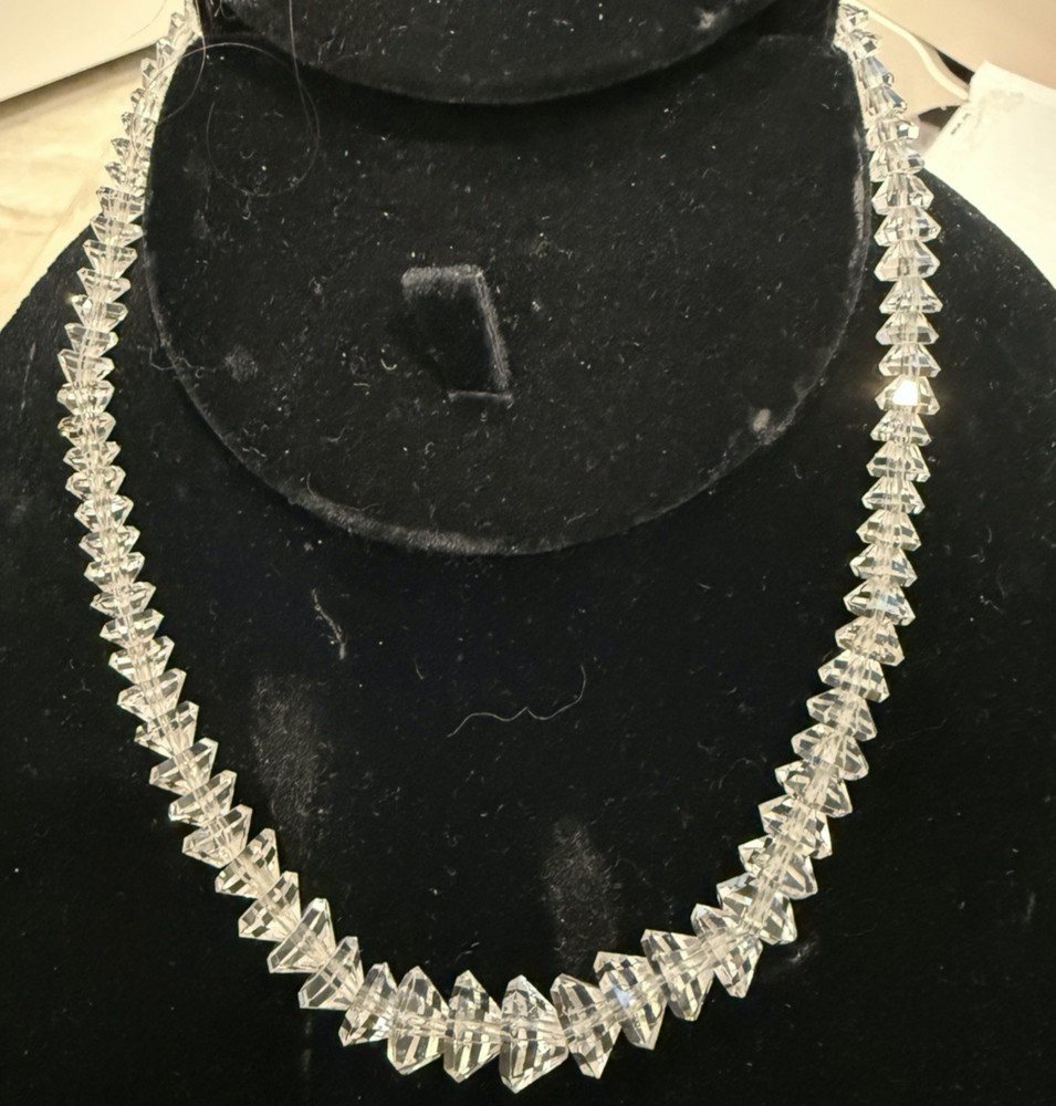 VINTAGE ROCK CRYSTAL NECKLACE