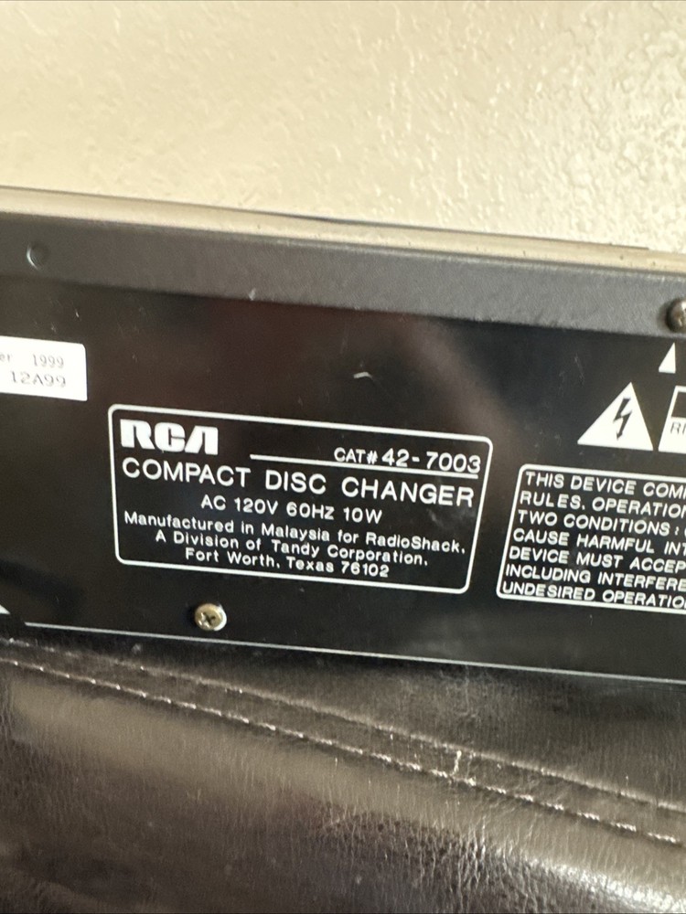 RCA 6 CD Changer 9300 Professional Series