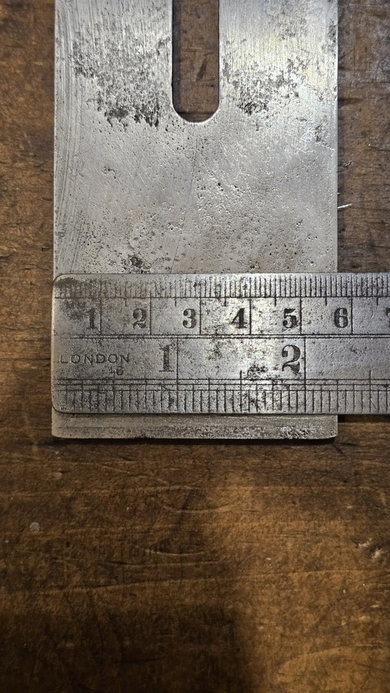 2 1/4" Parallel Plane Iron. Unmarked.