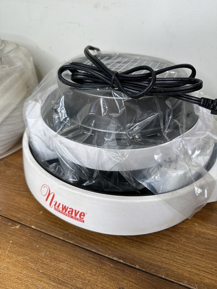 Nuwave Model 20201 Infrared Convection Oven White Hearthware