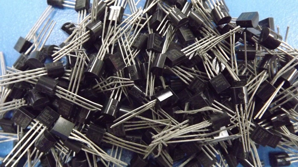 (5PCS) TMP37FT AVO Sensor, 0.1V Min, 2V Max, 3Cel, Bipolar, Rectangular, 3 PiN