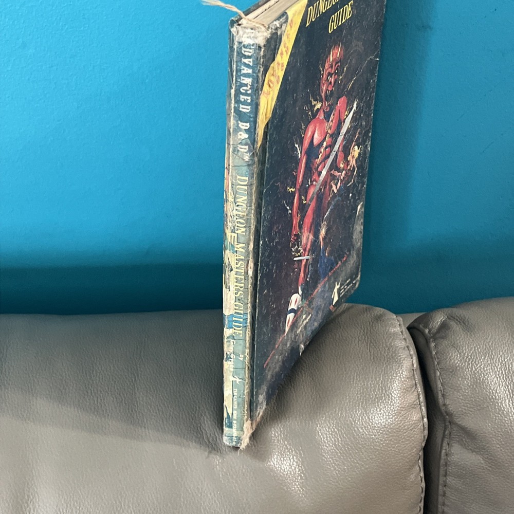 Advanced Dungeons & Dragons Dungeon Masters Guide TSR 1st Ed May 1979 232 Pages