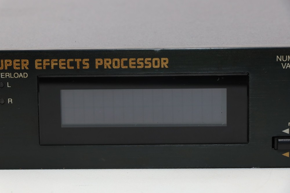 BOSS SE-70 Super Effects Processor Vocoder New Internal Battery From Japan