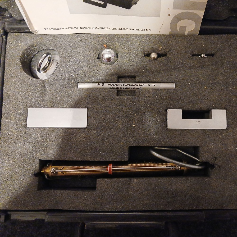 Bunting Magnetic Products Standard Pull test kit Complete In Carry Case Nice!