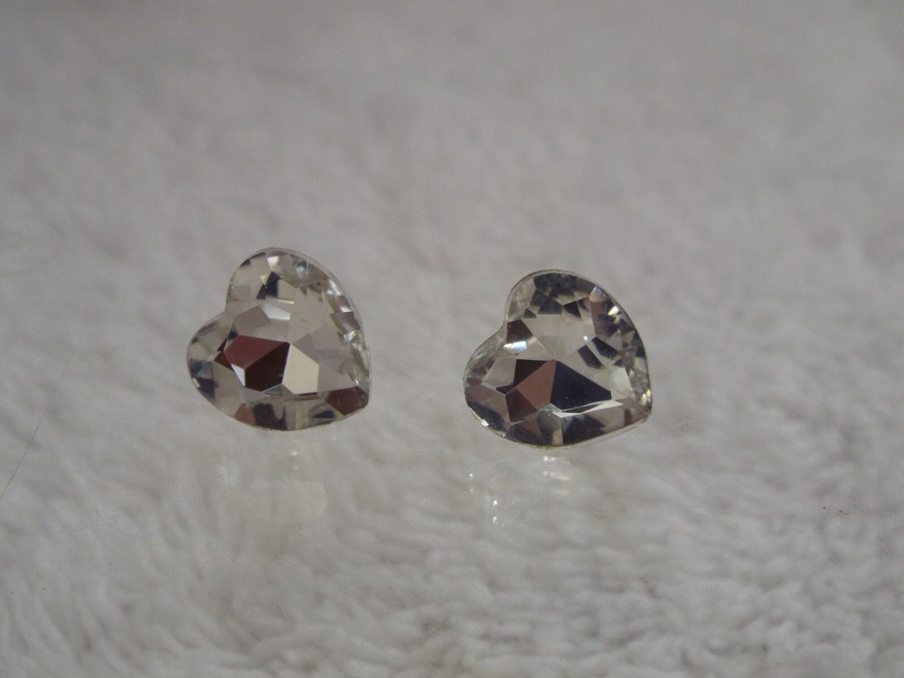 Rhinestone Heart Stud Post Pierced Earrings (F5)