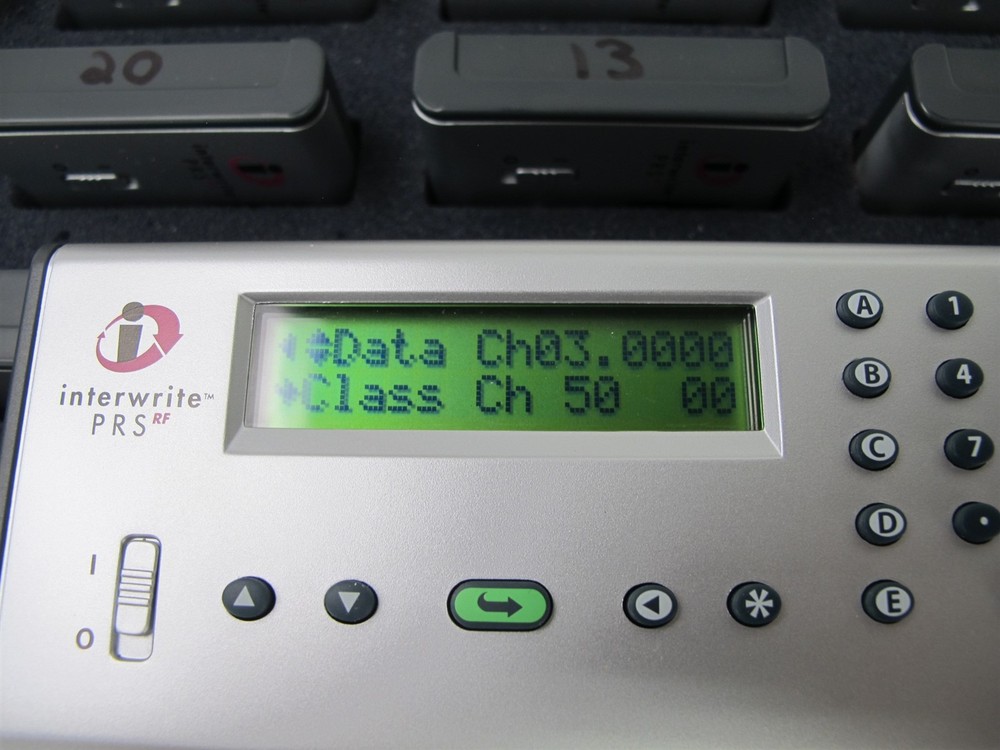 32 InterWrite PRS RF Personal Response System Student Remote R1 11-00682-01-R