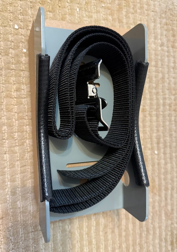 gas cilinder wall bracket