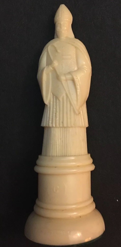 1947 KINGSWAY Chess ~ White Bishop~ Felt Bottom ~ Replacement Piece (FREE SHIP.)
