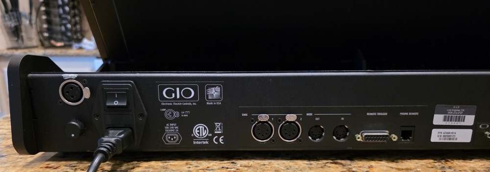 ETC Gio 12K Lighting Console w/ Road Case 12288 Eos