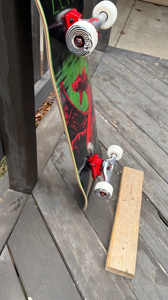 ZERO ADAM ARUNSKI Skateboard Complete PREOWNED
