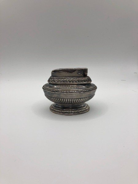 1950s Ronson Queen Anne Silverplated Table Lighter