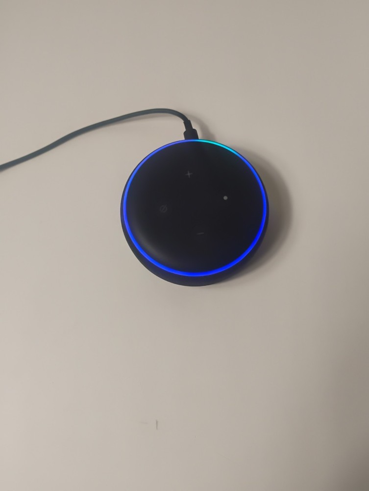 Amazon Echo Dot (2nd Generation) Smart Speaker R- NZ 15 W.