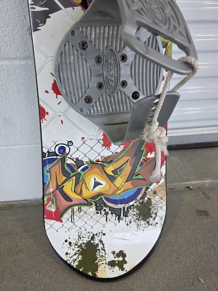 ESP Freerider 130 Snowboard Steam Graffiti