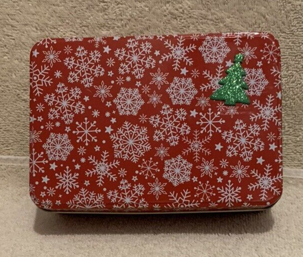 Greenbrier RED & WHITE SNOWFLAKES RectangleTin Box - EUC